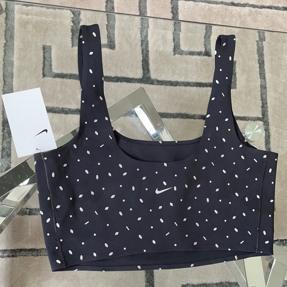 Nike Set - Picture 5 of 5